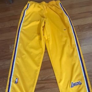 nike lakers warm up pants